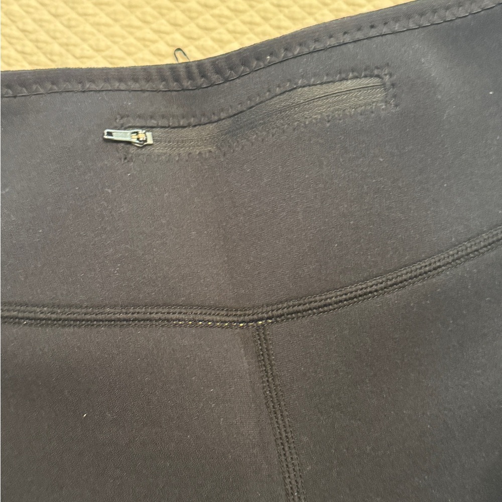 Zaggora New Hot Pants Capri - Black - Weight Loss Leggings NWOT - Picture 3 of 5